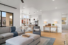 Villa #22 - Fairway To Heaven 3 Bedroom Condo by Redawning