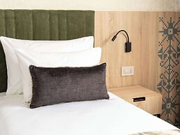 Mercure Conacul Cozieni