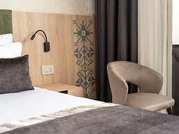 Mercure Conacul Cozieni