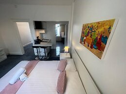 Sun Street ApartHotel