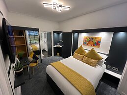 Sun Street ApartHotel