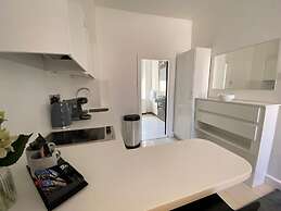 Sun Street ApartHotel