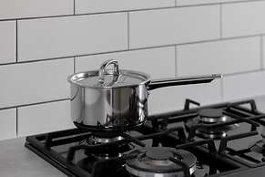 Warsaw Stawki Cosy Apartment by Renters