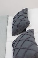 Warsaw Stawki Cosy Apartment by Renters