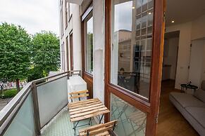 Luxury Apartment With Balcony