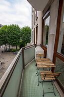 Luxury Apartment With Balcony