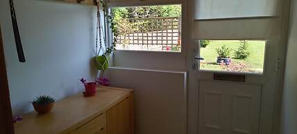 3-bed Cottage in Quiet & Green Wallington