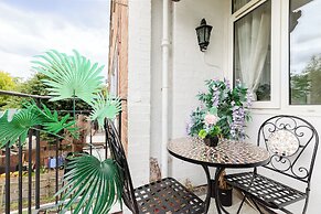 3 Bed Flat, Dedicated Workspace, Parking, 4KTV