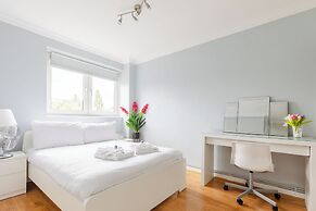 3 Bed Flat, Dedicated Workspace, Parking, 4KTV