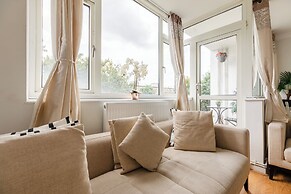 3 Bed Flat, Dedicated Workspace, Parking, 4KTV