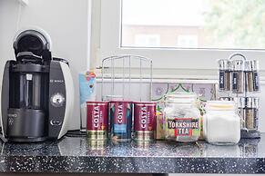 3 Bed Flat, Dedicated Workspace, Parking, 4KTV