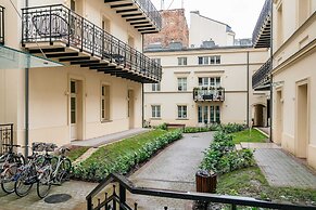 Dandelion Apartment - LoftAffair