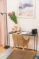 Dandelion Apartment - LoftAffair