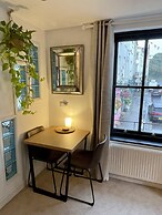 Cosy Oasis in the Heart of Clifton Village