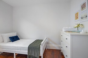 Grey Lynn - Grandeur - Cafe Lifestyle