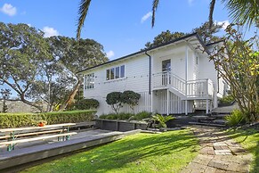 Grey Lynn - Grandeur - Cafe Lifestyle