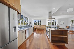 Grey Lynn - Grandeur - Cafe Lifestyle