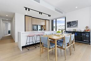 Modern & elegant living Wynyard Quarter