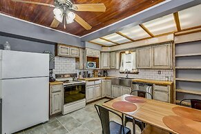 Cute Cozy and Cheerful 3 Bedroom House