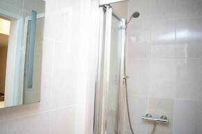 Royal Square Hotel - BHX & NEC