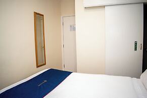 Royal Square Hotel - BHX & NEC