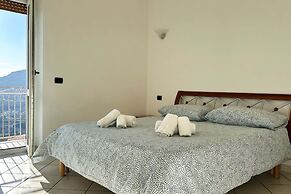 Lovely 6-bed Apartment on the Amalfi Coast