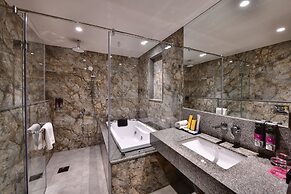 Regenta Fairlark Vadodara