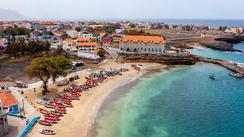 Oásis Tarrafal Alfândega Suites