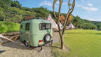 Geumsan Lalaland Caravan