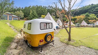 Geumsan Lalaland Caravan