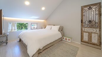 Geumsan Lalaland Caravan