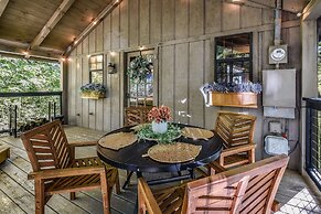 Cliff Haven 1 Bedroom Cabin by RedAwning