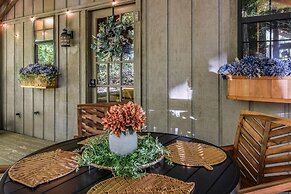 Cliff Haven 1 Bedroom Cabin by RedAwning