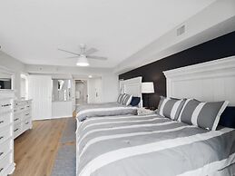 Yacht Club Villas #2-705 3 Bedroom Condo by RedAwning