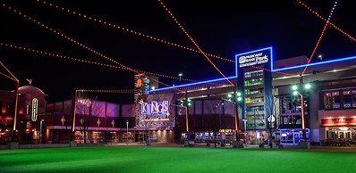 Holiday Inn Chicago O'Hare – Rosemont by IHG