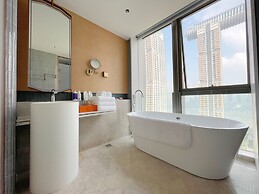 voco Chongqing Chaotianmen by IHG