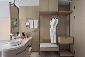 voco Chongqing Chaotianmen by IHG