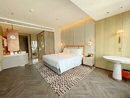 voco Chongqing Chaotianmen by IHG