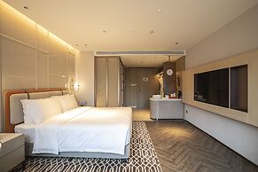 voco Chongqing Chaotianmen by IHG