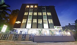 Treebo Pushpak Service Apartment