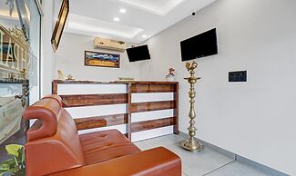 Treebo Pushpak Service Apartment