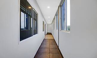 Treebo Pushpak Service Apartment