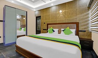 Treebo Pushpak Service Apartment