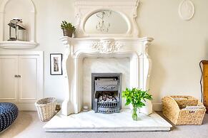 JOIVY 1-Bed Flat In Edinburgh Old Town