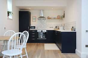 JOIVY Luxury House With Patio Next To North Berwick Beach
