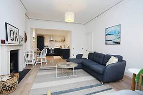 JOIVY Luxury House With Patio Next To North Berwick Beach