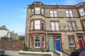 JOIVY Luxury House With Patio Next To North Berwick Beach