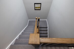 JOIVY Stylish&Airy 4Br House At The Heart Of New Town