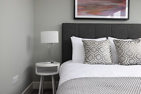 JOIVY Stylish&Airy 4Br House At The Heart Of New Town