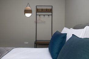 JOIVY Stylish&Airy 4Br House At The Heart Of New Town